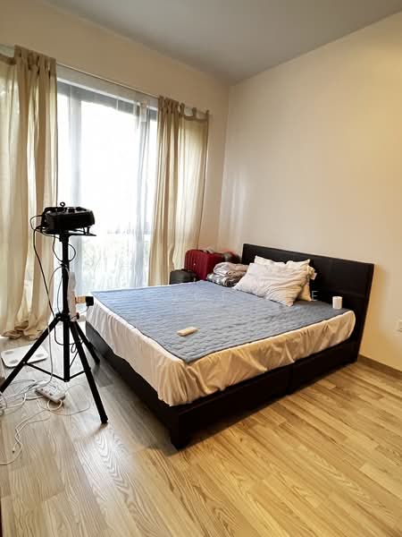 Lakeville, 9 Jurong Lake Link, 2 Bedrooms, 807 sqft, Condominium For Sale, by Terence Lee, 25105182 - PropertyGuru.com.sg