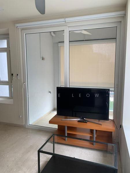 Pristine Heights, 77 Mergui Road, Farrer Park / Serangoon Rd, 2 Bedrooms, 732 sqft, Apartment For Rent, by Clare Leow, 25105437 - Living Room - PropertyGuru.com.sg
