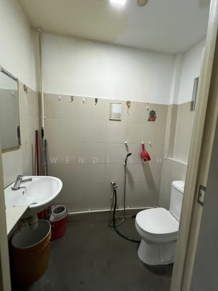 Pioneer Point, 5 Soon Lee Street, 969 sqft, Factory / Workshop (B2) For Rent, by Wendi Soh, 25105540 - CommercialGuru.com.sg