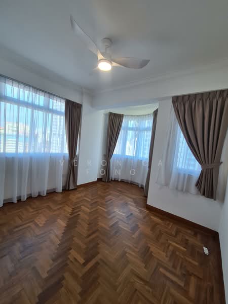 La Crystal, 160 Killiney Road, 3 Bedrooms, 1,259 sqft, Condominium For Rent, by Veronica Fong, 25105973 - PropertyGuru.com.sg