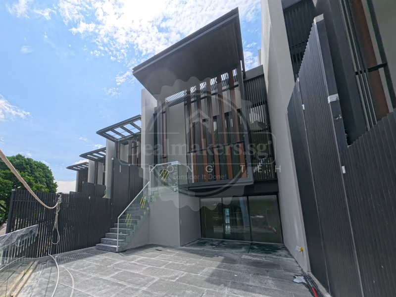 For Sale - ❤️ D05 | EARLY BIRD DISCOUNT! BRAND NEW 6 PASIR PANJANG LANDED!