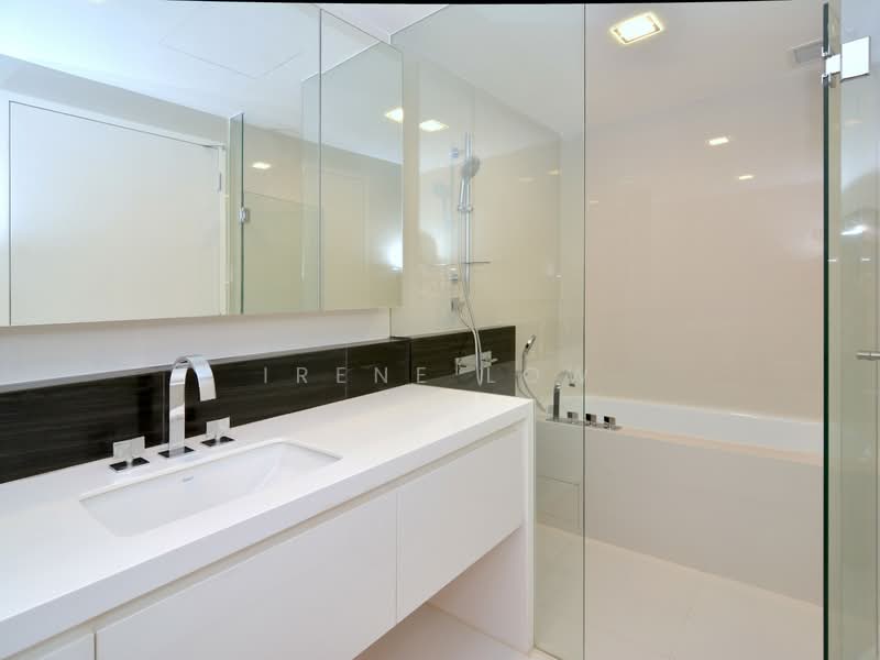 The Interlace, 180 Depot Road, 3 Bedrooms, 1,615 sqft, Condominium For Rent, by Irene Low, 25107634 - Master Bathroom - PropertyGuru.com.sg