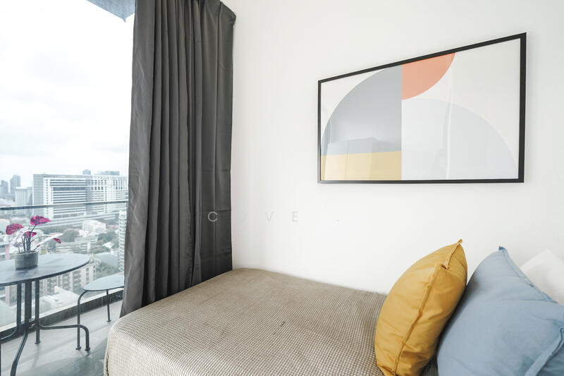 Orange room