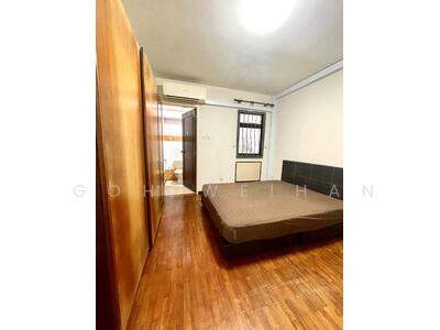 For Rent - 405B Fernvale Lane