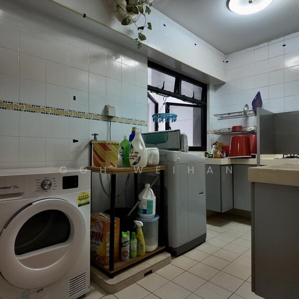 For Rent - 405B Fernvale Lane