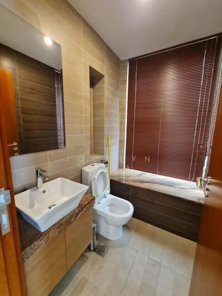 Lornie 18, Lornie Road, Newton / Novena, 5 Bedrooms, 4,758 sqft, Cluster House For Sale, by Jocelyn Chia, 25108927 - PropertyGuru.com.sg