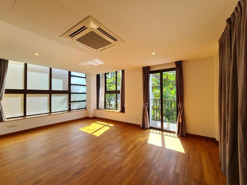 Lornie 18, Lornie Road, Newton / Novena, 5 Bedrooms, 4,758 sqft, Cluster House For Sale, by Jocelyn Chia, 25108927 - PropertyGuru.com.sg
