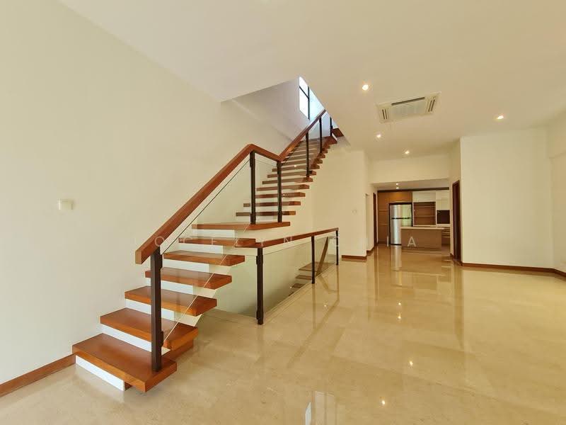 Lornie 18, Lornie Road, Newton / Novena, 5 Bedrooms, 4,758 sqft, Cluster House For Sale, by Jocelyn Chia, 25108927 - PropertyGuru.com.sg