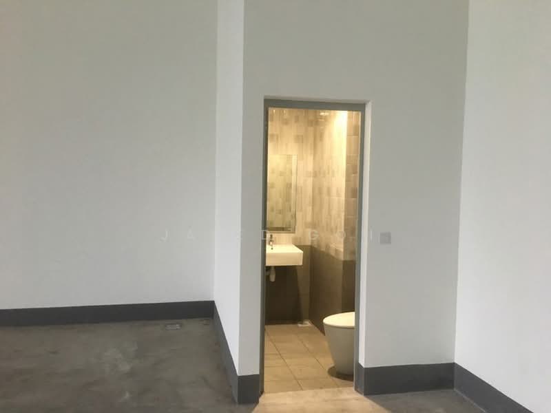 Jurong Tuas #01 B2 Factory/Warehouse | Corner Unit | 300 Amp | Own Toilet & Lorry Parking, Tuas South Ave 3, 6,308 sqft, Factory / Workshop (B2) For Rent, by Jared Goh, 25109000 - CommercialGuru.com.sg