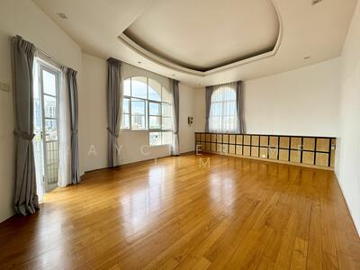 For Sale - East Coast Hill