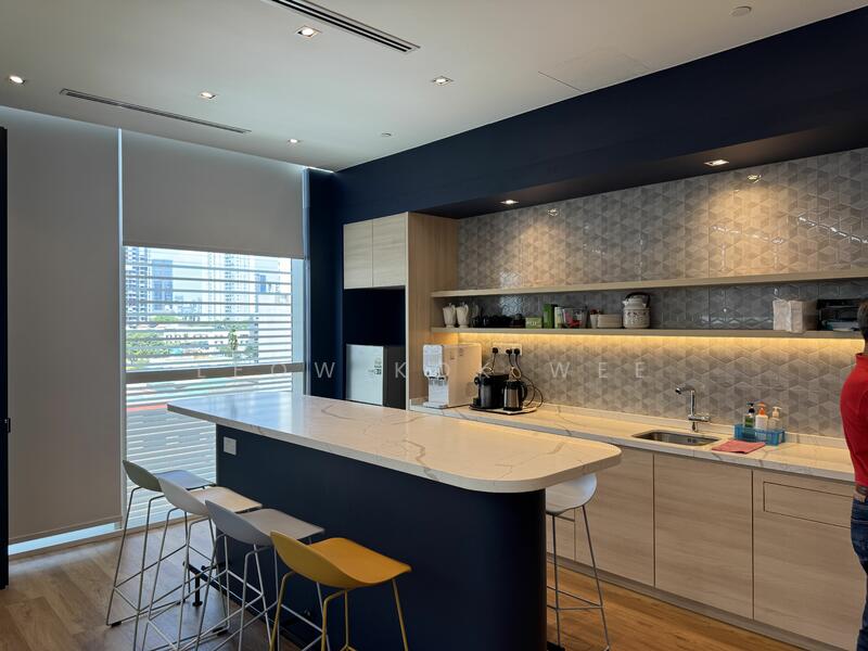 Off cbd office / showroom 5mins walk to 2 mrt stations - freehold b1 industrial building, , 4,600 sqft, Other Retail For Rent, by Leow Kok Wee, 25110768 - CommercialGuru.com.sg