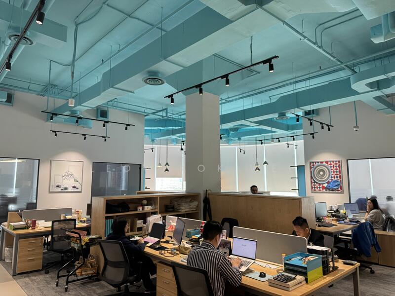 Off cbd office / showroom 5mins walk to 2 mrt stations - freehold b1 industrial building, , 4,600 sqft, Other Retail For Rent, by Leow Kok Wee, 25110768 - CommercialGuru.com.sg