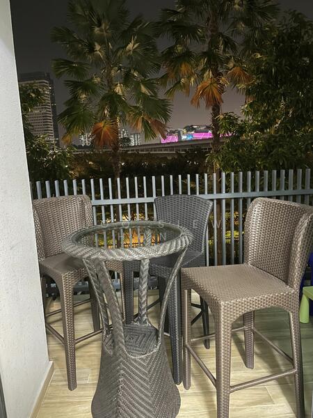 J Gateway, 6 Gateway Drive, 2 Bedrooms, 678 sqft, Condominium For Rent, by Loo Siew Hong 秀凤, 25111053 - Balcony to relax  - PropertyGuru.com.sg