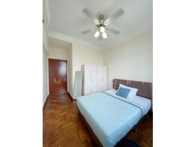 For Rent - Parc Oasis