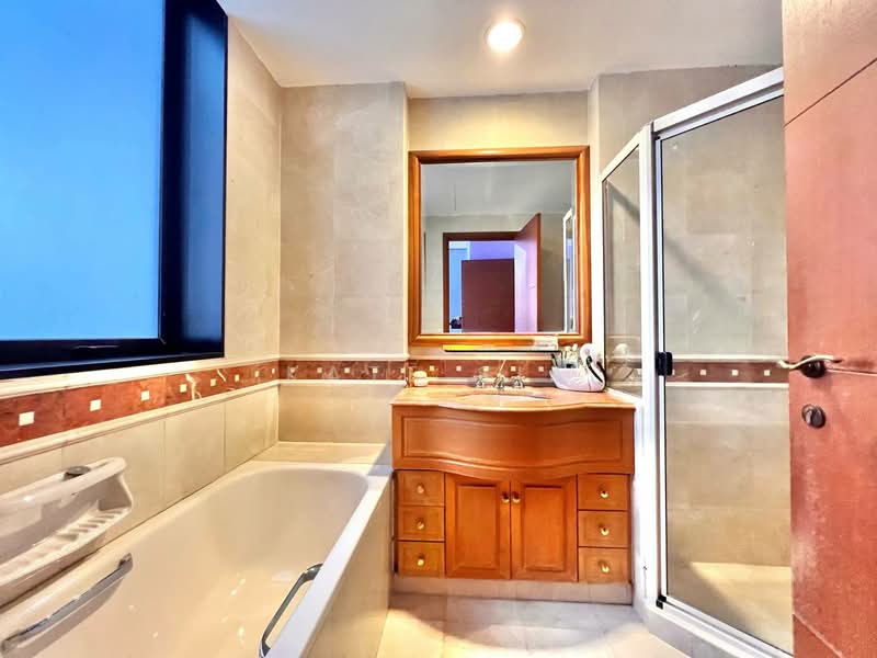 Seasons Park Condominium For Sale at S$ 1,600,000 | PropertyGuru Singapore