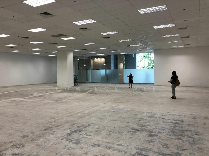 Logistic/ church media office with fitted / bare condition units / shuttle bus service to mrt, Alexandra road, 5,500 sqft, Business / Science Park For Rent, by Leow Kok Wee, 25112098 - CommercialGuru.com.sg