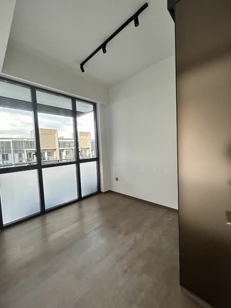 Leedon Green, 36 Leedon Heights, 1 Bedroom, 538 sqft, Condominium For Rent, by Queen Sie, 25112215 - PropertyGuru.com.sg