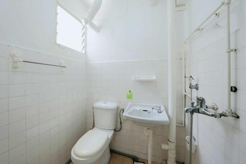 Clementi 2 Level HDB Shophouse/Good Rental Yield, Clementi Avenue 5, 1,590 sqft, Shop / Shophouse For Sale, by Lester Ng, 25112906 - CommercialGuru.com.sg