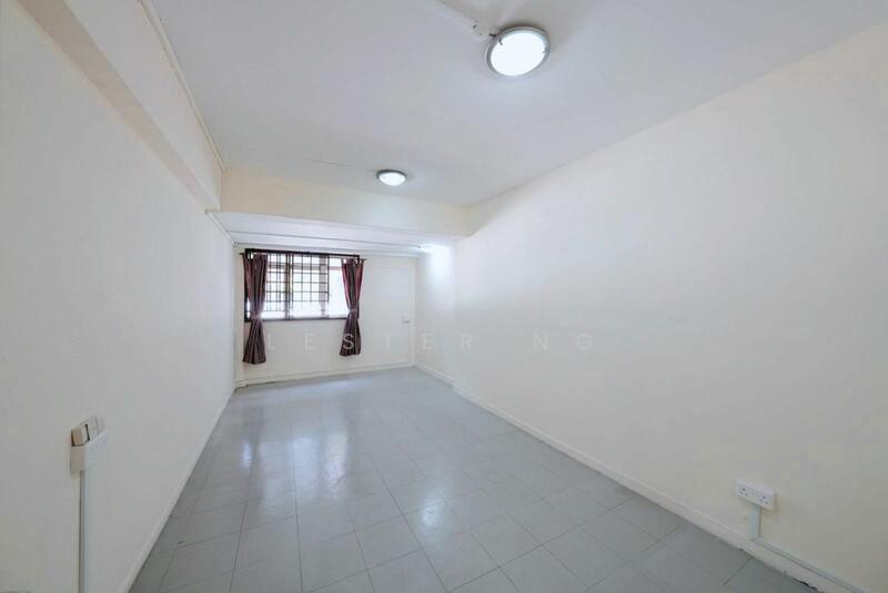 Clementi 2 Level HDB Shophouse/Good Rental Yield, Clementi Avenue 5, 1,590 sqft, Shop / Shophouse For Sale, by Lester Ng, 25112906 - CommercialGuru.com.sg