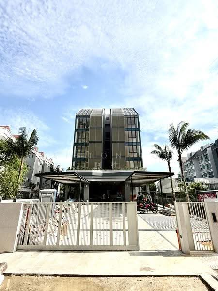 THE SHOREFRONT, 165 JALAN LOYANG BESAR, Changi Airport / Changi Village, 2 Bedrooms, 775 sqft, Condominium For Sale, by Clifton Toh (阿杜), 25113281 - PropertyGuru.com.sg