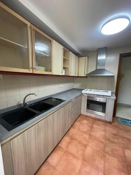 Modena, 35 Simei Street 4, 2 Bedrooms, 958 sqft, Condominium For Rent, by Kevin Chung 莊國賢, 25113533 - PropertyGuru.com.sg