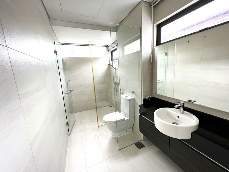 4 Beautiful Detached - One call view all Near Australian, Stamford American School, Dunsfold Drive, 7 Bedrooms, 6,100 sqft, Bungalow House For Rent, by Amy Chew, 25114075 - PropertyGuru.com.sg