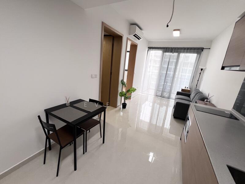 Midwood, 10 Hillview Rise, 1 Bedroom, 484 sqft, Condominium For Sale, by Eve Sho, 25114233 - PropertyGuru.com.sg