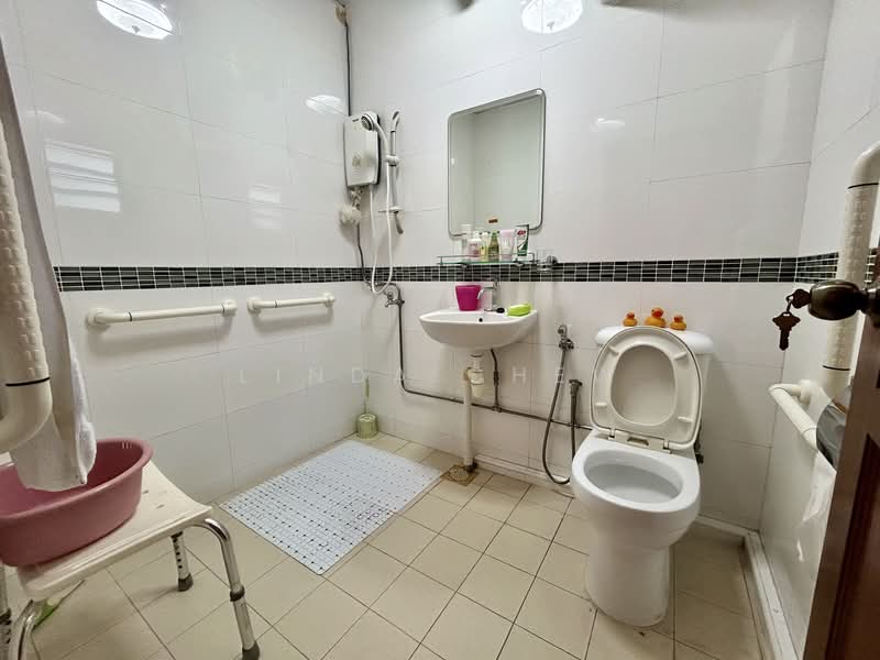 346 Bukit Batok Street 34, 346 Bukit Batok Street 34, 2 Bedrooms, 785 sqft, HDB Flat For Rent, by Linda Chew, 25114687 - PropertyGuru.com.sg
