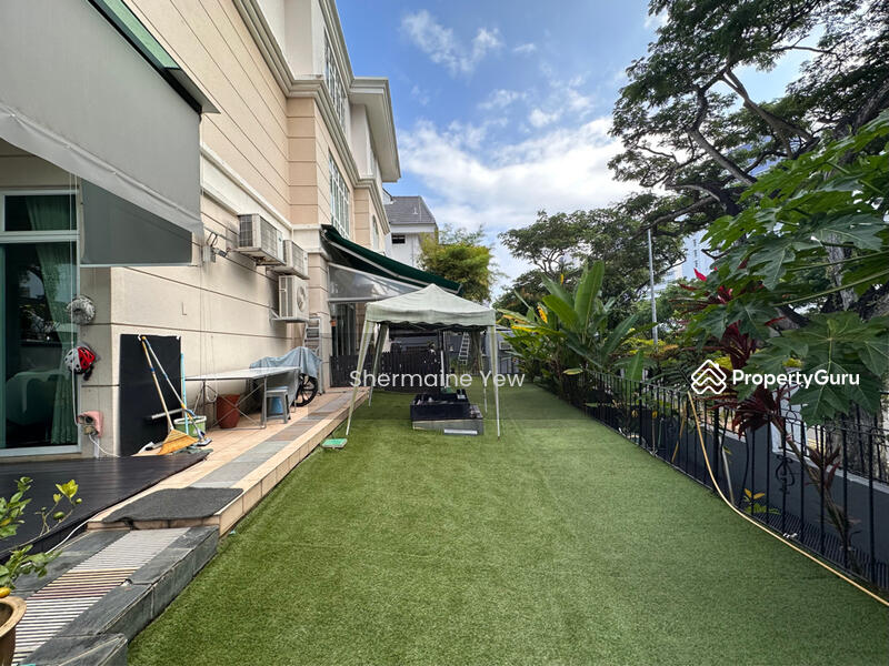 For Sale - Kew Crescent