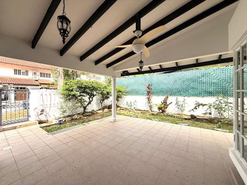 Loyang Terrace, Loyang Terrace, Changi Airport / Changi Village, 4 Bedrooms, 3,500 sqft, Semi-Detached House For Rent, by Julynn Ong, 25115782 - Front Porch - PropertyGuru.com.sg