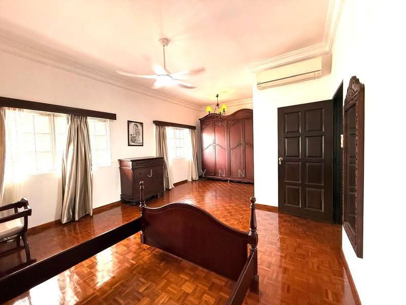 Loyang Terrace, Loyang Terrace, Changi Airport / Changi Village, 4 Bedrooms, 3,500 sqft, Semi-Detached House For Rent, by Julynn Ong, 25115782 - Master Room - Level 2 - PropertyGuru.com.sg