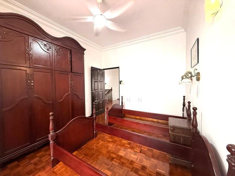 Loyang Terrace, Loyang Terrace, Changi Airport / Changi Village, 4 Bedrooms, 3,500 sqft, Semi-Detached House For Rent, by Julynn Ong, 25115782 - Room 2 - Level 2 - PropertyGuru.com.sg