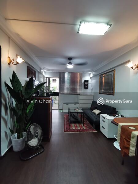 Living Dining Area