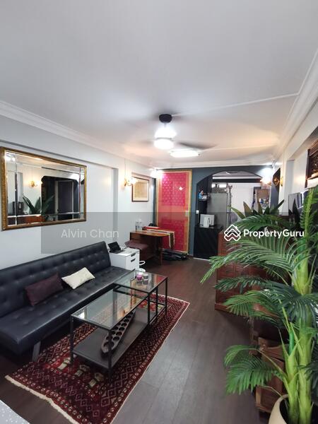 Living Dining Area