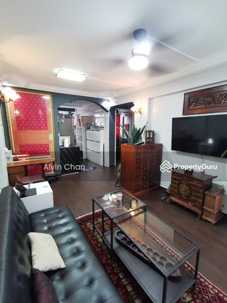 Living Dining Area