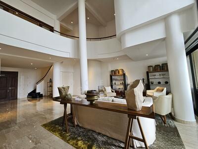 For Rent - The Colonnade