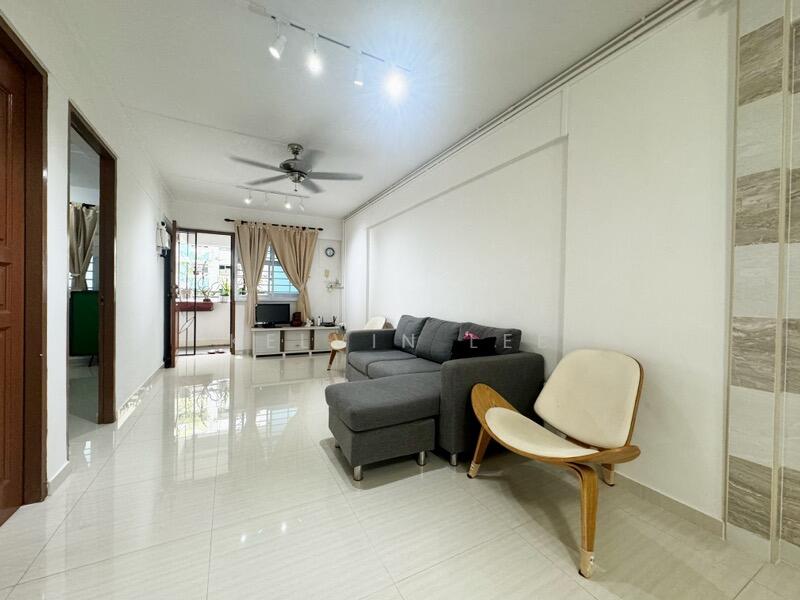 2 Lorong Lew Lian, 2 Lorong Lew Lian, 2 Bedrooms, 688 sqft, HDB Flat For Rent, by Kelvin Lee, 25116518 - PropertyGuru.com.sg