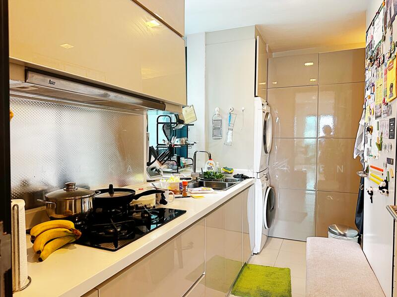 Soleil @ Sinaran, 2 Sinaran Drive, 3 Bedrooms, 1,722 sqft, Condominium For Rent, by Lim Kay-Yin Kareen, 25116962 - PropertyGuru.com.sg