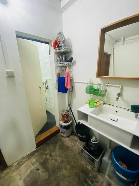 200, Sims Avenue, 2,898 sqft, Shop / Shophouse For Sale, by Jacqueline Lee 李瑞玲, 25117757 - CommercialGuru.com.sg