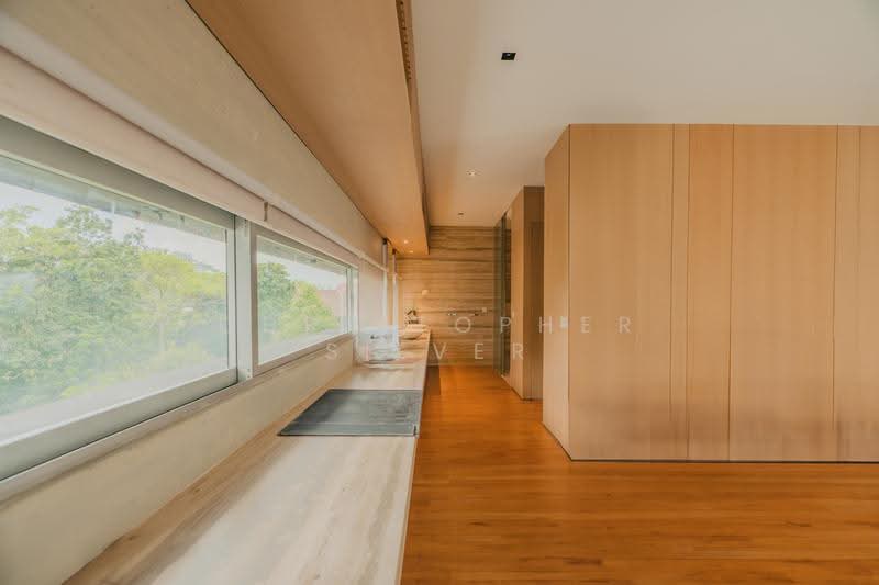Michaels' Residences, Almond Avenue, Dairy Farm / Bukit Panjang / Choa Chu Kang, 5 Bedrooms, 5,389 sqft, Detached House For Sale, by Christopher Silver, 25118475 - Level 2 Master Toilet Landing Area - PropertyGuru.com.sg