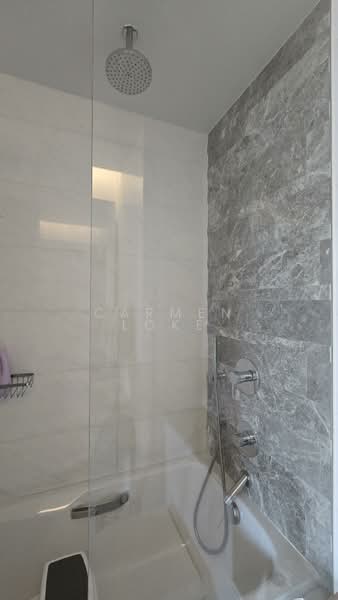 Reflections at Keppel Bay, 25 Keppel Bay View, 2 Bedrooms, 1,163 sqft, Condominium For Rent, by Carmen Loke, 25118718 - marble walls and floor - PropertyGuru.com.sg