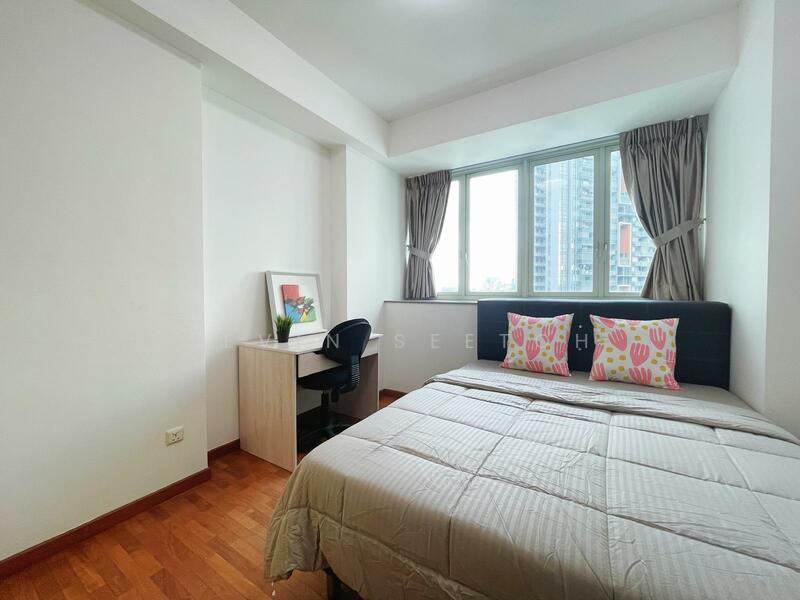 Queens, 12 Stirling Road, Alexandra / Commonwealth, Room Rental, 150 sqft, Condominium For Rent, by Kevin Seetoh, 25120102 - PropertyGuru.com.sg
