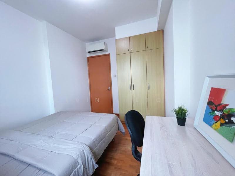 Queens, 12 Stirling Road, Alexandra / Commonwealth, Room Rental, 150 sqft, Condominium For Rent, by Kevin Seetoh, 25120102 - PropertyGuru.com.sg