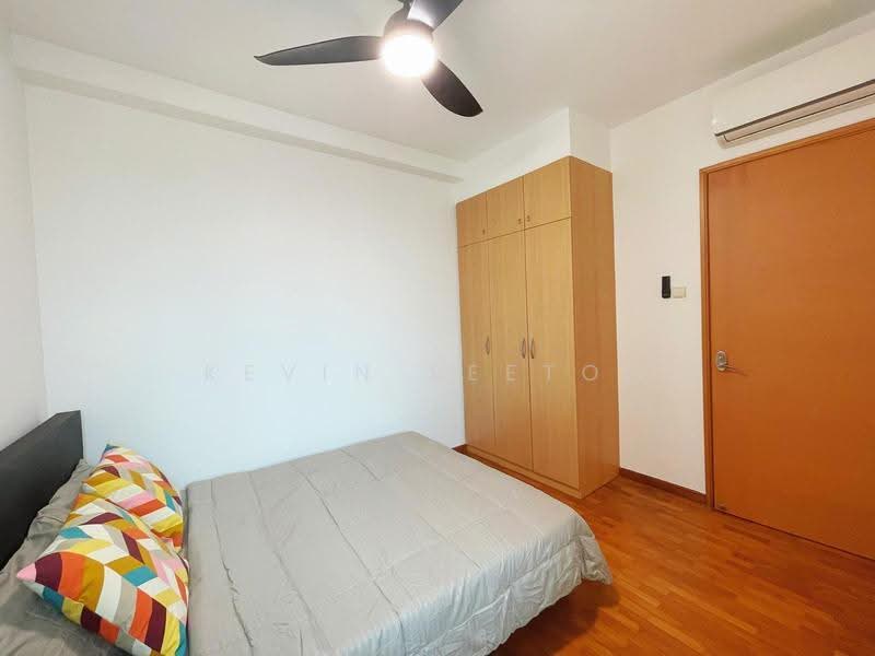 Queens, 12 Stirling Road, Alexandra / Commonwealth, Room Rental, 150 sqft, Condominium For Rent, by Kevin Seetoh, 25120102 - PropertyGuru.com.sg
