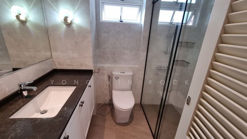 Estella Gardens, 21 - 27 Flora Road, 3 Bedrooms, 1,292 sqft, Condominium For Rent, by Yong Kin Kock, 25120126 - Master Bath - PropertyGuru.com.sg