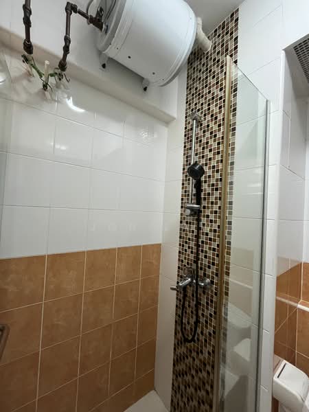 62B Strathmore Avenue, 62B Strathmore Avenue, 3 Bedrooms, 990 sqft, HDB Flat For Rent, by Jon Law, 25120879 - PropertyGuru.com.sg