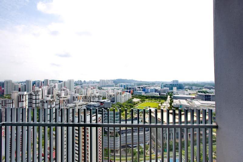 J Gateway, 2 Gateway Drive, Boon Lay / Jurong / Tuas, 1 Bedroom, 474 sqft, Condominium For Rent, by Chris Chua, 25121770 - View - PropertyGuru.com.sg