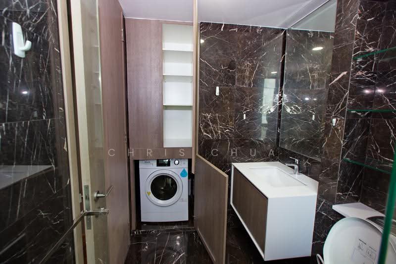 J Gateway, 2 Gateway Drive, Boon Lay / Jurong / Tuas, 1 Bedroom, 474 sqft, Condominium For Rent, by Chris Chua, 25121770 - Bathroom - PropertyGuru.com.sg