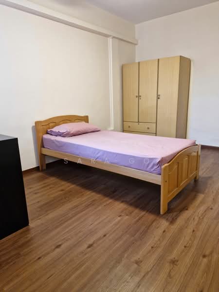 126 Yishun Street 11, 126 Yishun Street 11, Room Rental, 120 sqft, HDB Flat For Rent, by Sara Go, 25122259 - PropertyGuru.com.sg