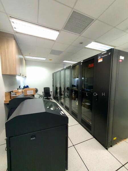 Prudential Tower, 30 Cecil Street, 2,192 sqft, Office For Rent, by Danielle Loh, 25123409 - CommercialGuru.com.sg